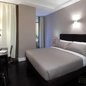 לינה וארוחת בוקר Regola ***