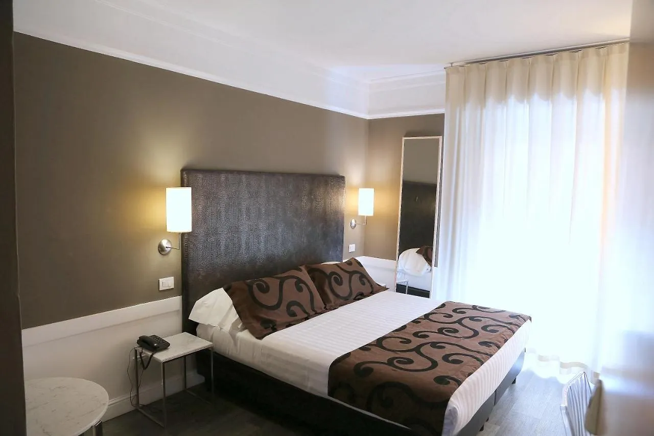 Hotel Carla Levanto 3*,